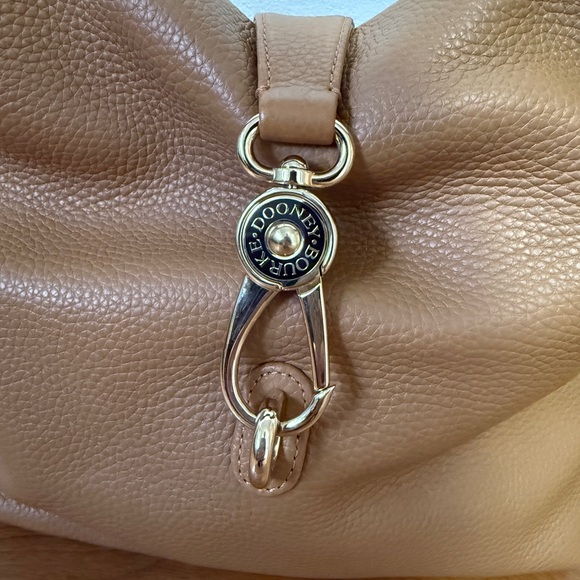 Dooney & Bourke Pebble Grain Small Logo Lock Sac - Picture 4 of 15